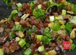 Illustration of how to make buckwheat rice balls 8