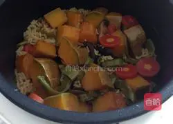Vegetarian Pumpkin Braised Rice Recipe Illustration 11