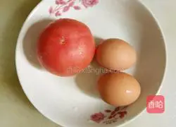  Illustration of how to make tomato and egg rice bowl 1