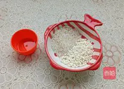 Illustration of how to make lotus root, carrot and red date rice paste 3