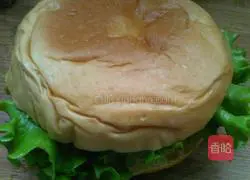 Milk-wrapped pork chop burger recipe 2