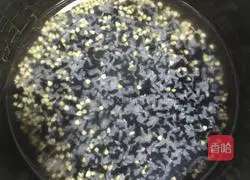 Illustration of how to make blood glutinous rice balls 1