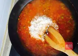 Illustration of Italian tomato sauce seafood risotto 6