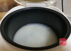 Cantonese Sausage Claypot Rice Recipe Illustration 3