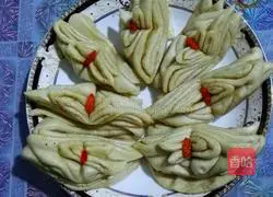 Illustration of how to make steamed flower rolls 8