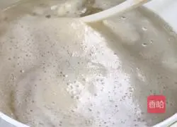 Illustration of how to make fungus and cauliflower porridge 2