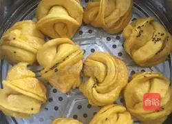 Illustration of how to make pumpkin rolls 7