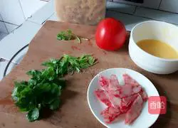 Illustration of how to make spiral pasta 1