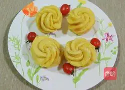Illustration of how to make rose rolls 7