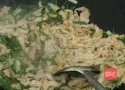 Illustration of how to make fried rice noodles 7