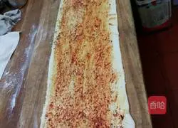 Illustration of how to make pepper flower rolls 2