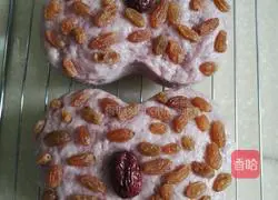 Illustration of how to make love purple sweet potato cake 12