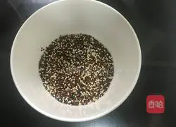 How to make quinoa rice balls Illustration 1