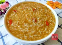 Illustration of how to make brown sugar and wolfberry glutinous rice porridge 1