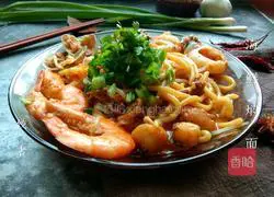 Seafood braised noodles illustration 5