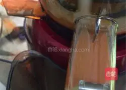 Illustration of how to make carrot and conch rolls 4