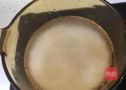 Illustration of how to make sausage and cured clay pot rice 3