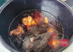 Illustration of how to make hoof rice noodles 2