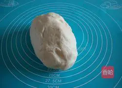 Illustration of how to make coconut flower rolls 6