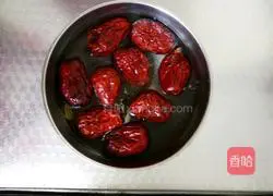 Illustration of how to make hot noodle corn cake 8