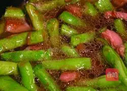 Illustration of how to make braised beans and noodles 5