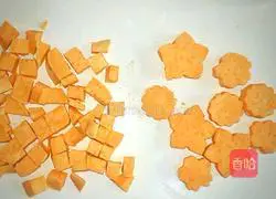 Illustration of how to make sweet potato, glutinous rice and peanut porridge 1