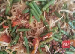 Illustration of how to make braised beans and noodles 5