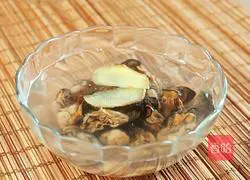 Illustration of how to make oyster health porridge 1