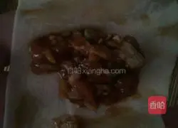 Illustration of how to make pork and shrimp pot stickers 11