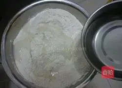 Illustration of how to make homemade flower rolls 2