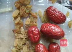 Illustration of how to make brown sugar jujube hair cake 4