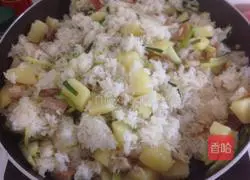 Potato braised rice recipe illustration 13