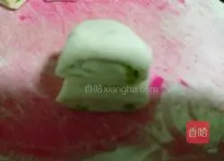 Illustration of how to make chive rolls 7