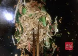 Illustration of how to make fried rice noodles 10