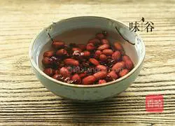 Illustration of how to make four red blood-tonifying porridge 2