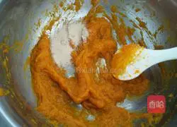 Illustration of how to make pumpkin and multi-grain flower rolls 2