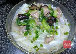 Illustration of how to make rice noodles with sliced ​​meat 14