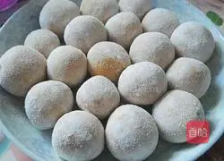 Illustration of how to celebrate the Lantern Festival in red, purple and purple 1