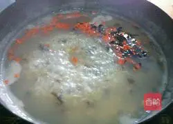 Illustration of how to make mushroom porridge 5