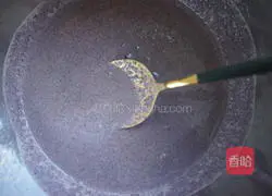 Illustration of how to make glutinous purple sweet potato black rice cake 2