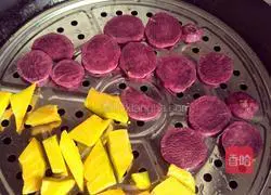 Illustration of the simple version of coarse grain hair cake (complementary food for 9-month-old babies) 2