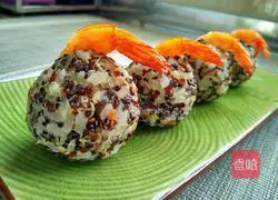 Illustration of how to make three-color quinoa rice balls with mushrooms and shrimps 18