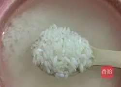 Illustration of how to make fish skin porridge 3