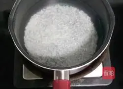 Illustration of how to make shrimp skin lean meat and vegetable porridge (baby food supplement) 2