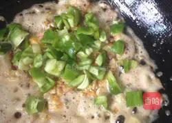 Illustration of how to make fried potato pancakes 6