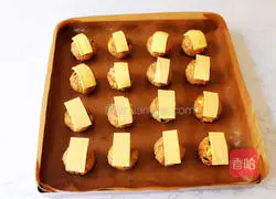 Illustration of how to make cheese grilled rice balls 12
