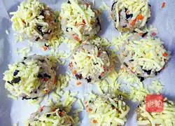 Illustration of how to make glutinous rice balls 9