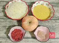 Illustration of how to make millet, white fungus and apple porridge 1