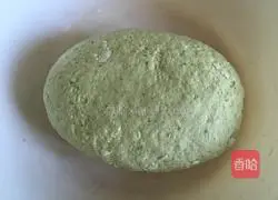 Illustration of how to make green rose rolls 3