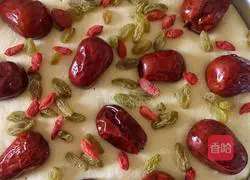 Illustration of how to make cornmeal cake 10